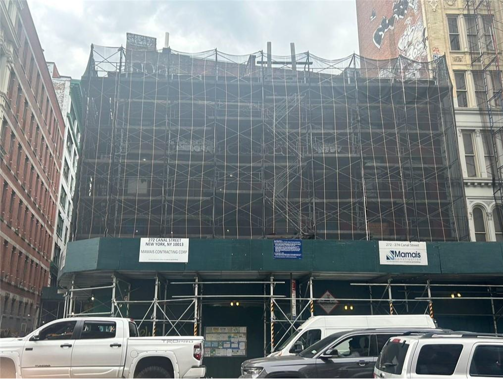 Investor’s Dream – 274 Canal Street, Chinatown NYC Own a landmark corner in Lower Manhattan! This 4-story mixed-use building offers 4,800 sq ft of prime retail and residential space, plus approved plans for a 1,626 sq ft addition. Ideal for developers and investors. Zoned M1-5. Call Today (877) 315‑2773.